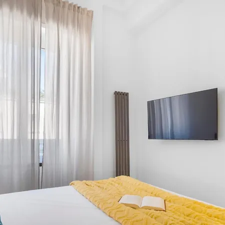 Artstay - Exclusive Near Metro B, Parking, Ac Rom