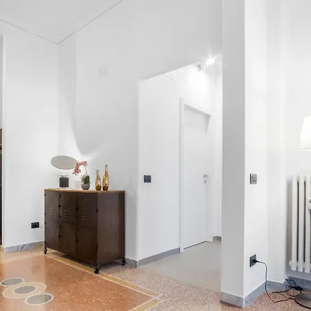 Artstay - Exclusive Near Metro B, Parking, Ac Rom