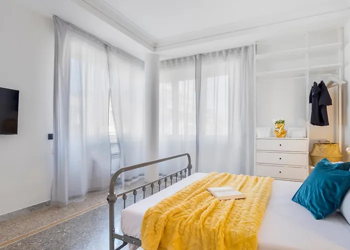 Artstay - Exclusive Near Metro B, Parking, Ac Apartment *